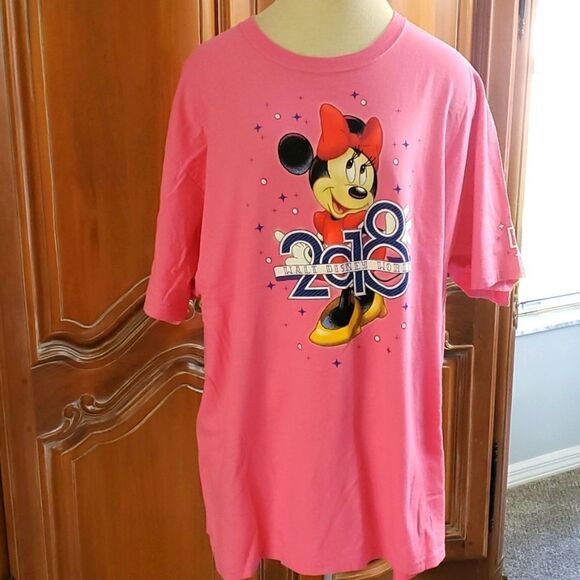 DISNEY PARKS 2XL pink Women's tee. 2018 Goos used condition. - Picture 1 of 6
